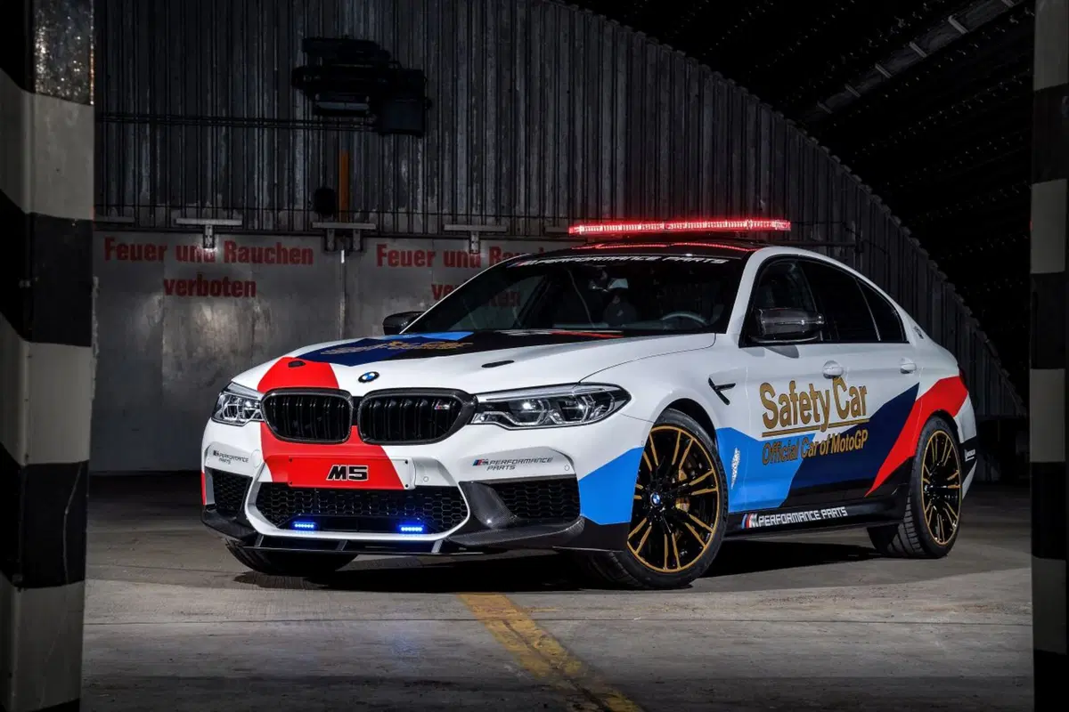 BMW M5 xDrive, la nuova Safety Car della MotoGP 2018 (4)
