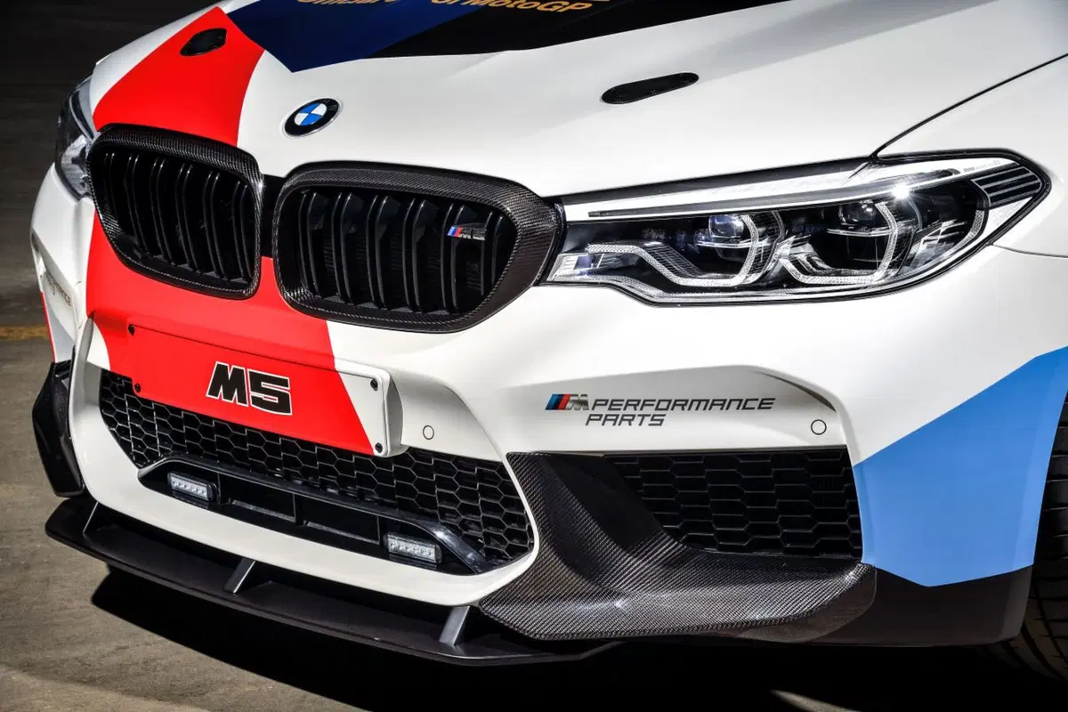 BMW M5 xDrive, la nuova Safety Car della MotoGP 2018 (14)