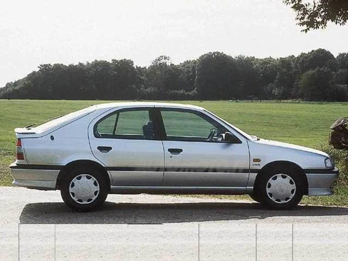 Nissan Primera 1.6i 16V cat 5 porte SE