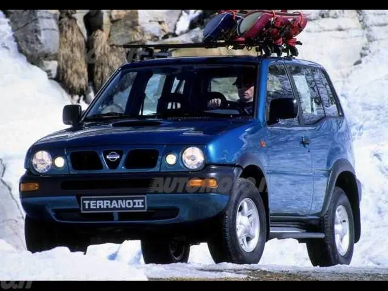 Nissan Terrano II 2.4i 12V cat 3 porte SE