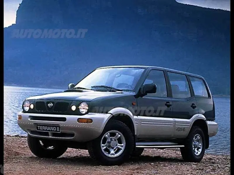 Nissan Terrano II 2.4i 12V cat 5 porte SE