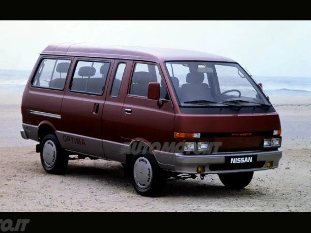 Nissan Vanette Furgone diesel Combi 8 lungo