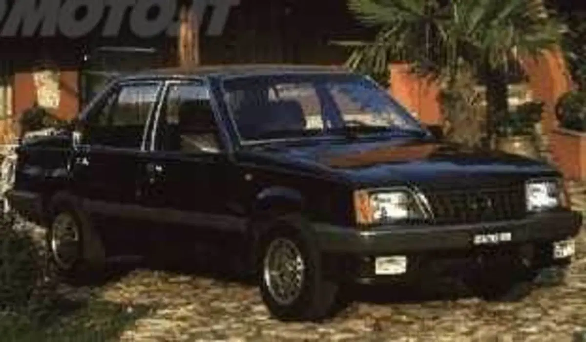 Opel Ascona diesel 4 porte CD