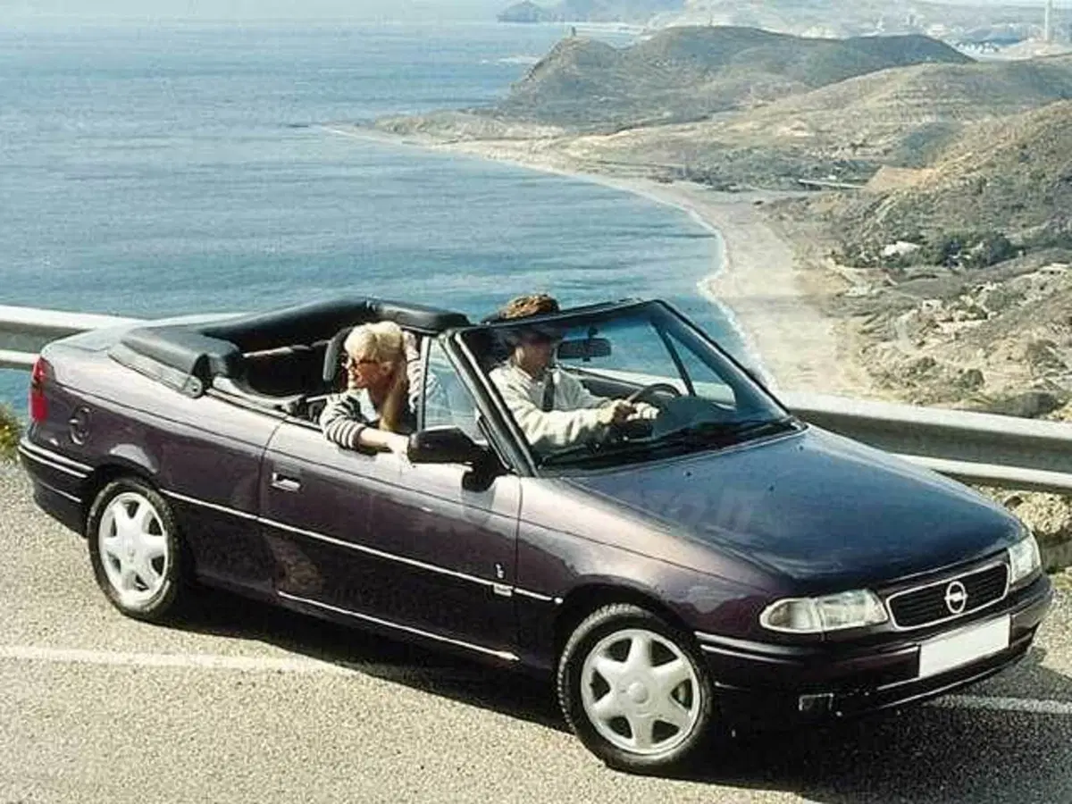 Opel Astra Cabrio SE cat