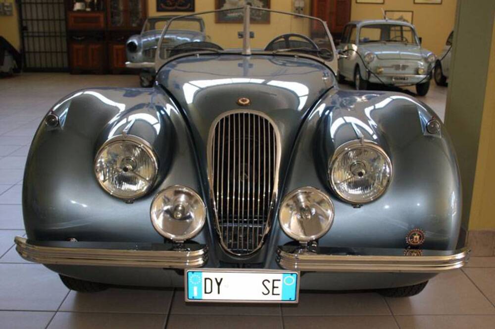 Jaguar XK 120 ots s.e. d'epoca a Mantova (5)