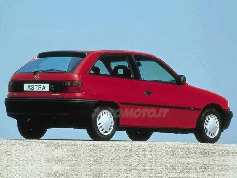 Opel Astra SE cat 3 porte GT