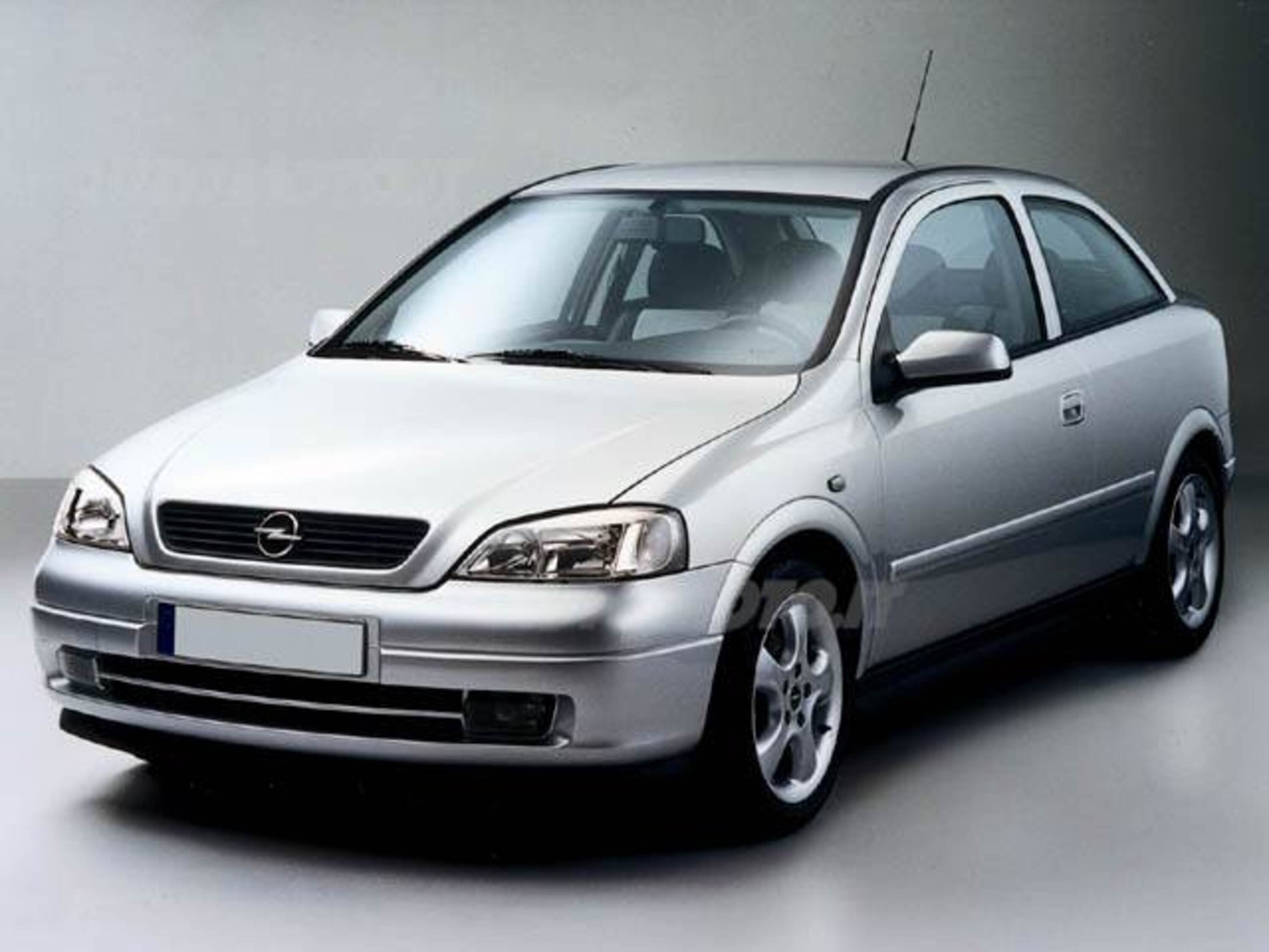 Opel Astra 1.8i 16V cat 3 porte Silver Edition 