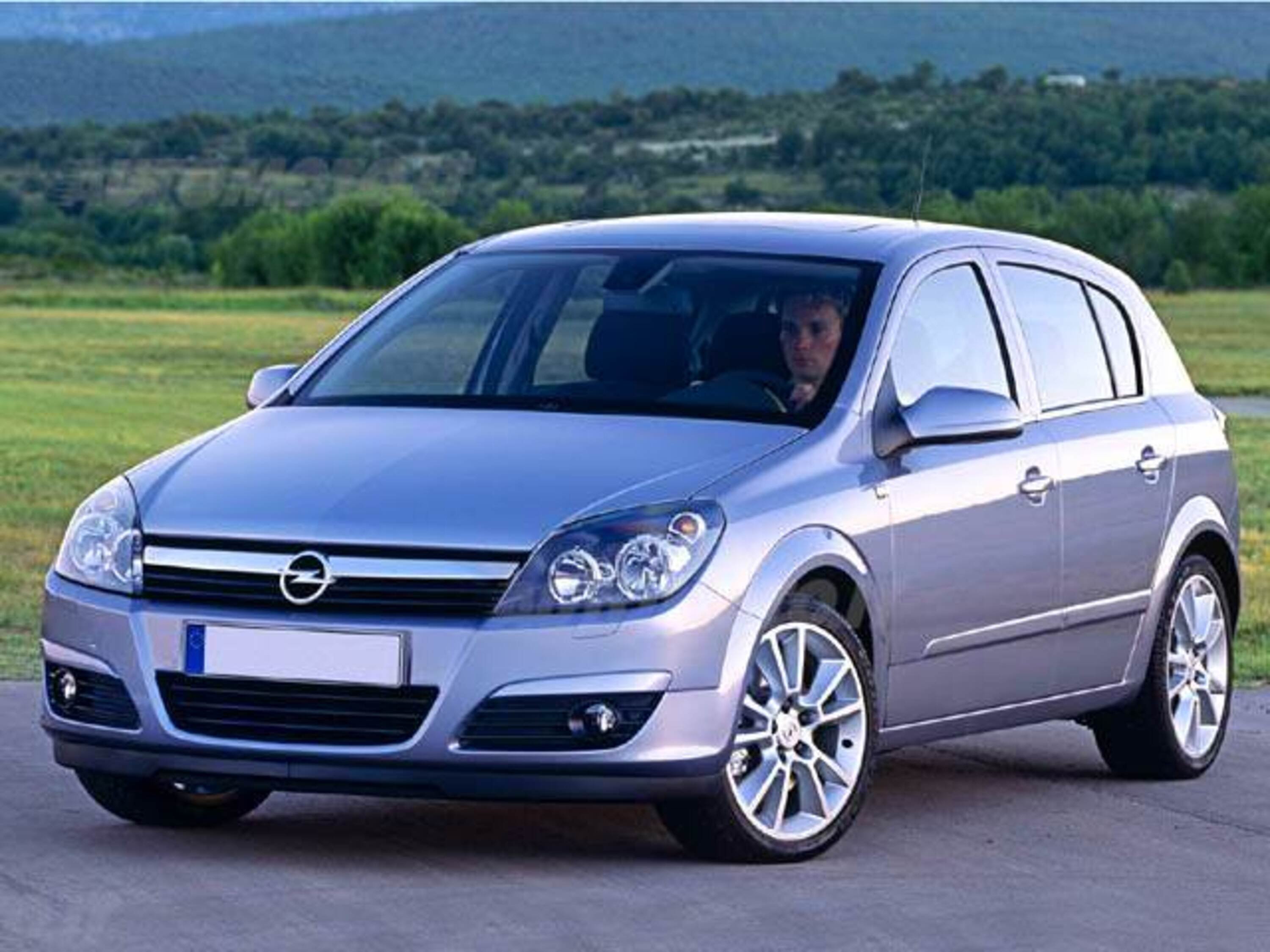 Opel Astra 1.4 16V Twinport 5 porte Elegance