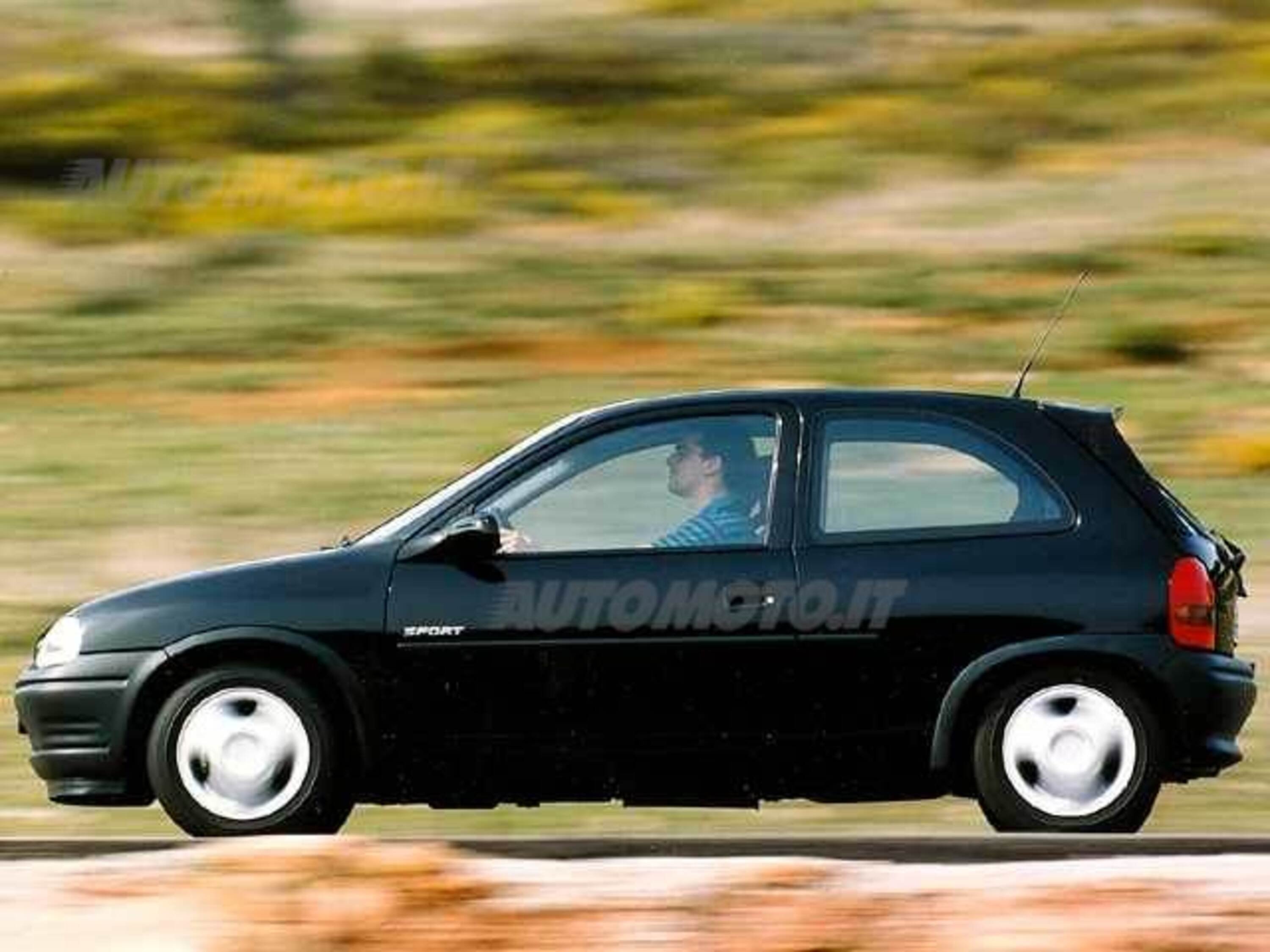 Opel Corsa 1.4i 16V cat 3 porte Sport 