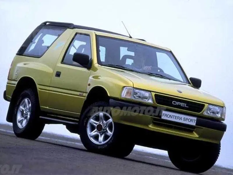 Opel Frontera cat 3 porte Sport