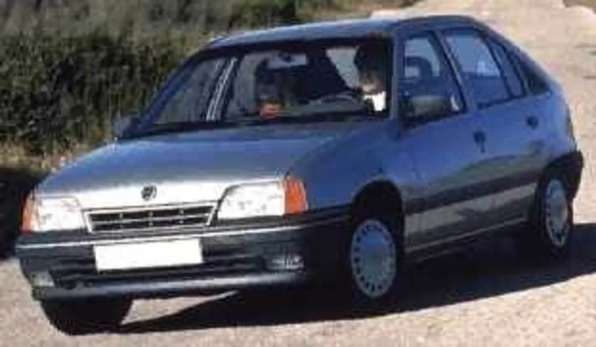 Opel Kadett 1.2 5 porte LS