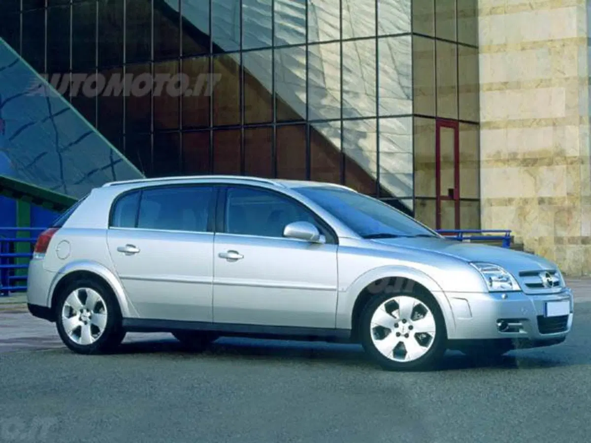 Opel Signum 1.9 16V CDTI 150CV Sport