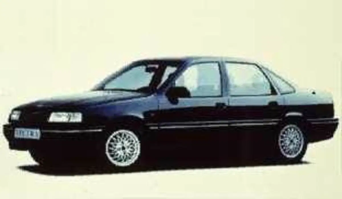 Opel Vectra 1.6i cat 4 porte Diamond