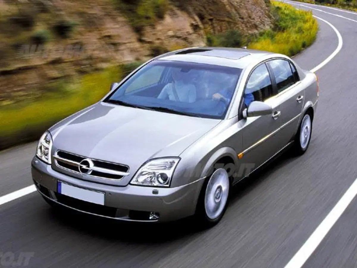 Opel Vectra 2.0 16V DTI 4 porte Elegance