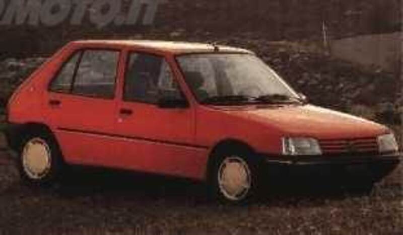 Peugeot 205 5 porte GR 