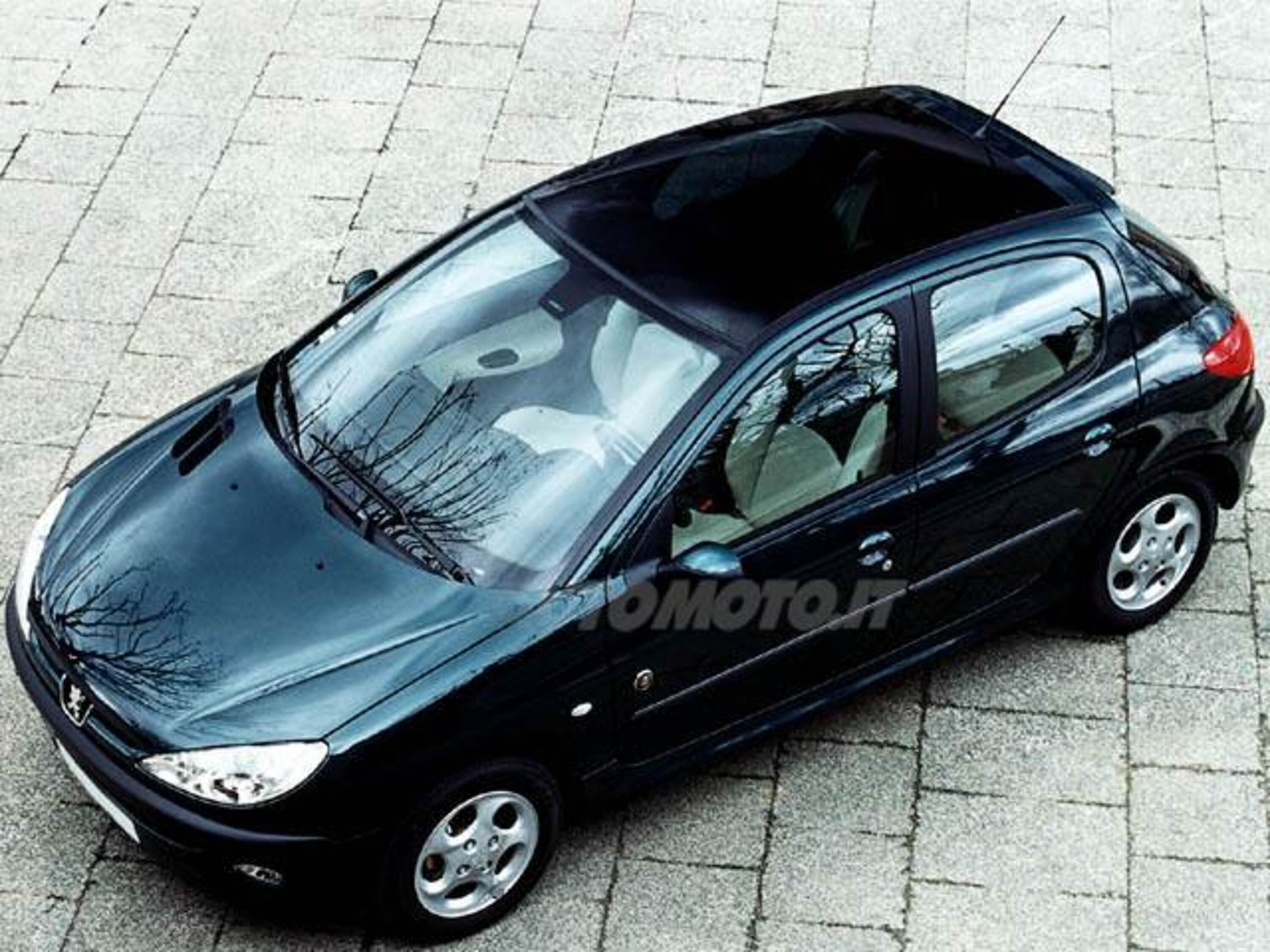 Peugeot 206 16V 5p. Roland Garros my 03