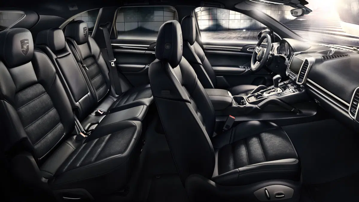 Quale comprare, Confronto: Jeep Grand Cherokee CRD Vs Porsche Cayenne Diesel (3)
