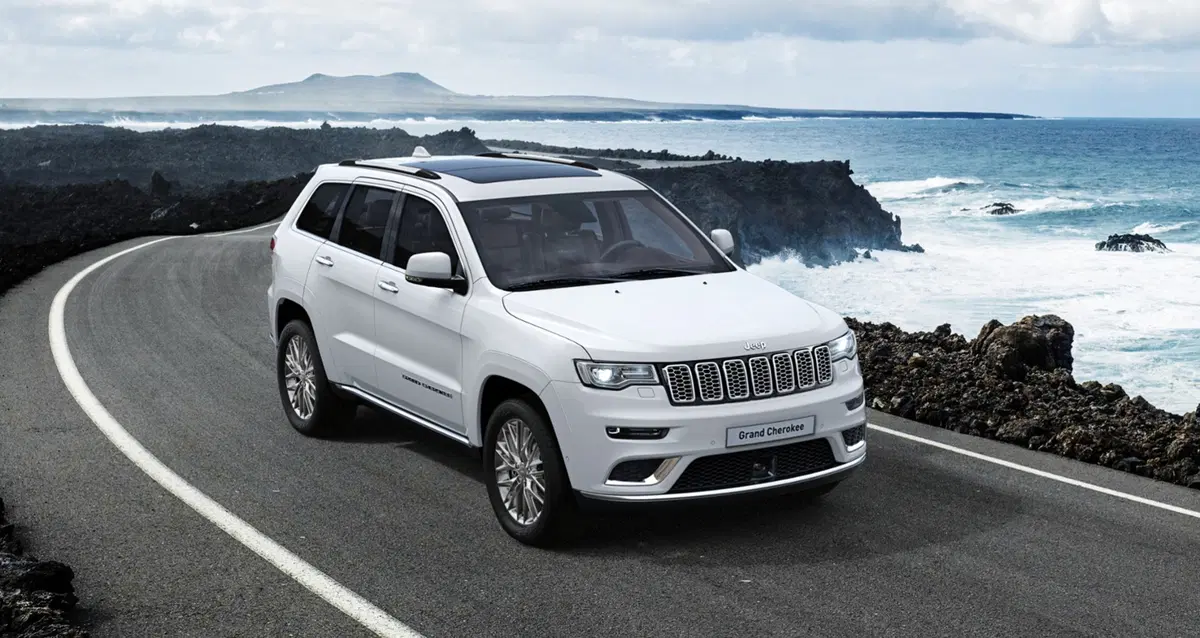 Quale comprare, Confronto: Jeep Grand Cherokee CRD Vs Porsche Cayenne Diesel (8)