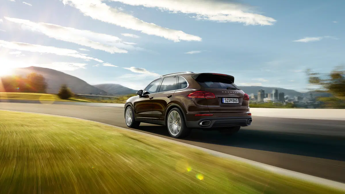 Quale comprare, Confronto: Jeep Grand Cherokee CRD Vs Porsche Cayenne Diesel (27)