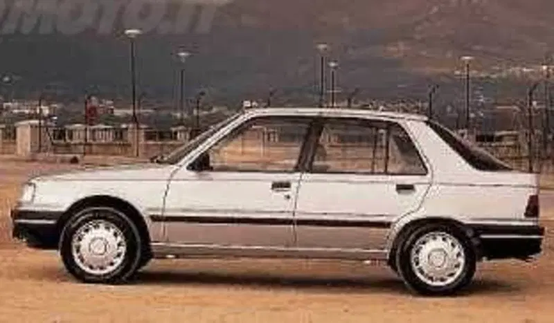 Peugeot 309 5 porte Look