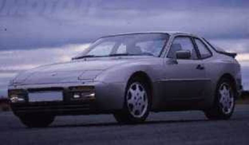 Porsche 944 Coupé Turbo cat