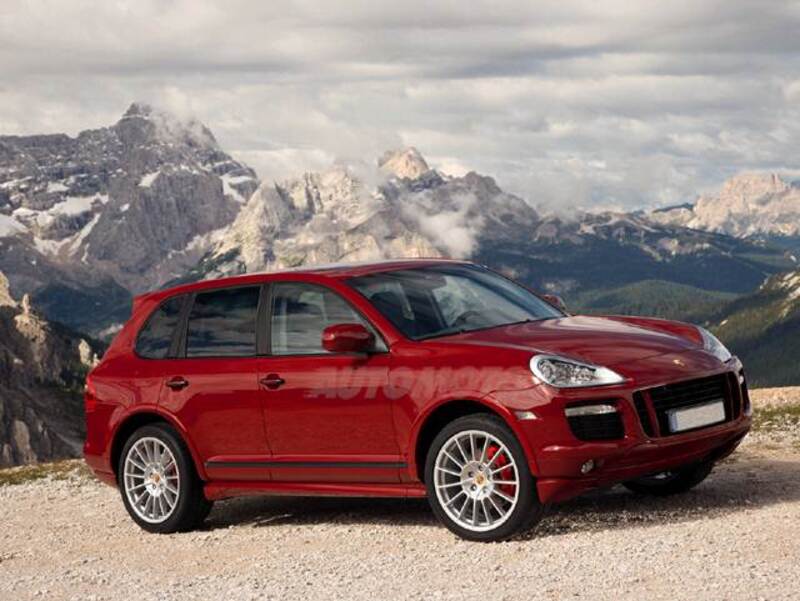 Porsche Cayenne 4.8 GTS 