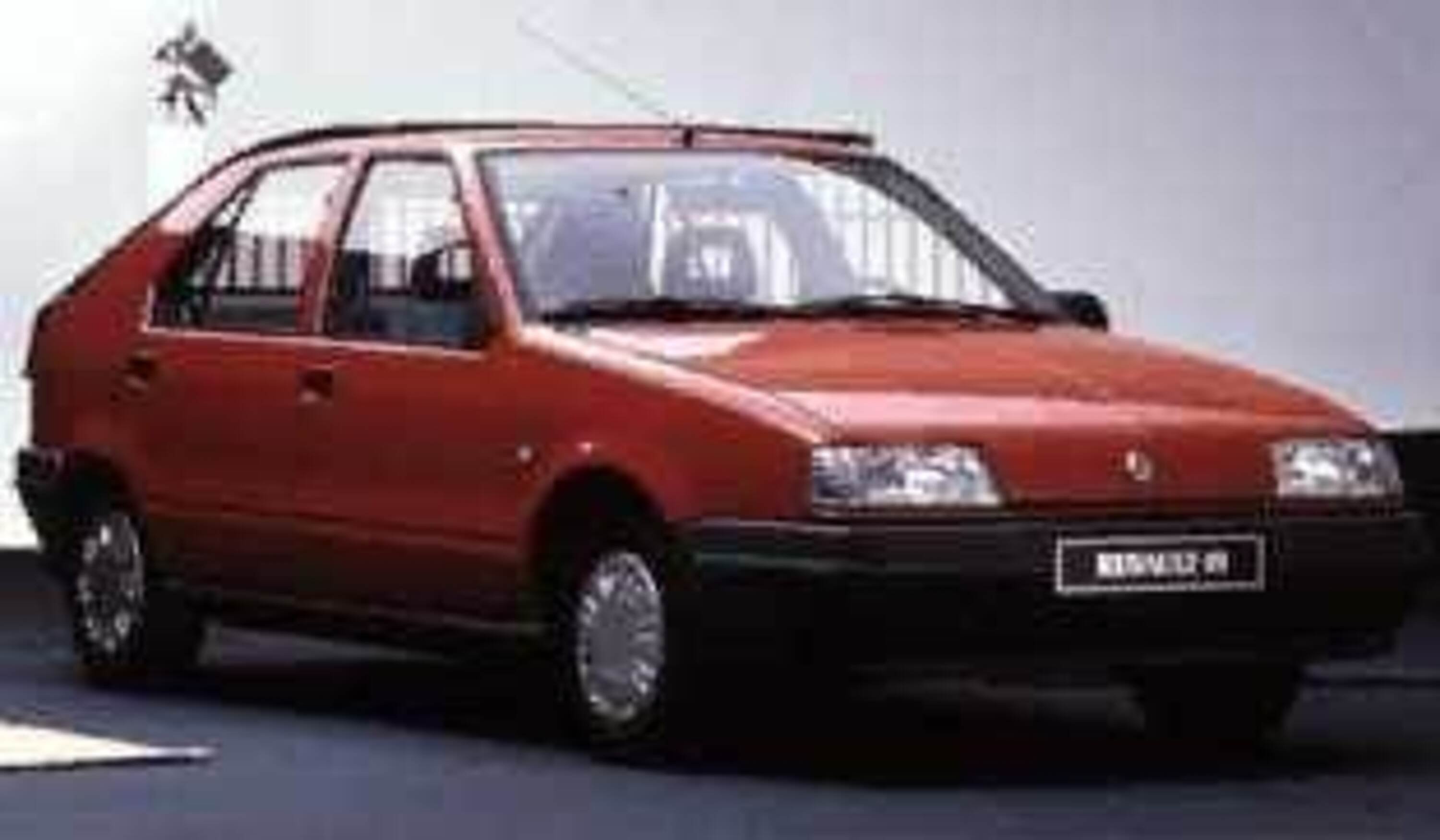 Renault 19 5 porte TR