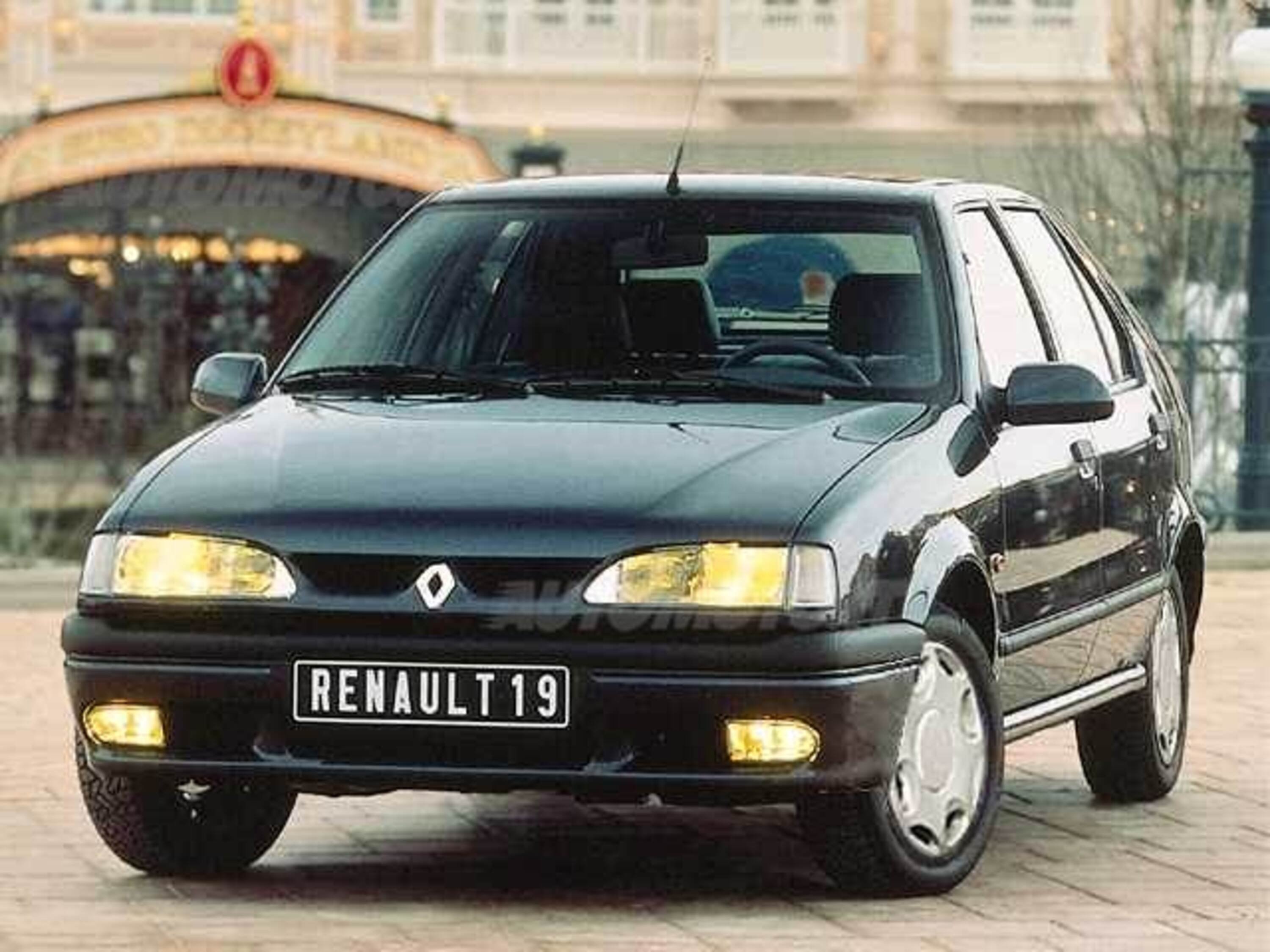 Renault 19 1.4i cat 5 porte Camargue