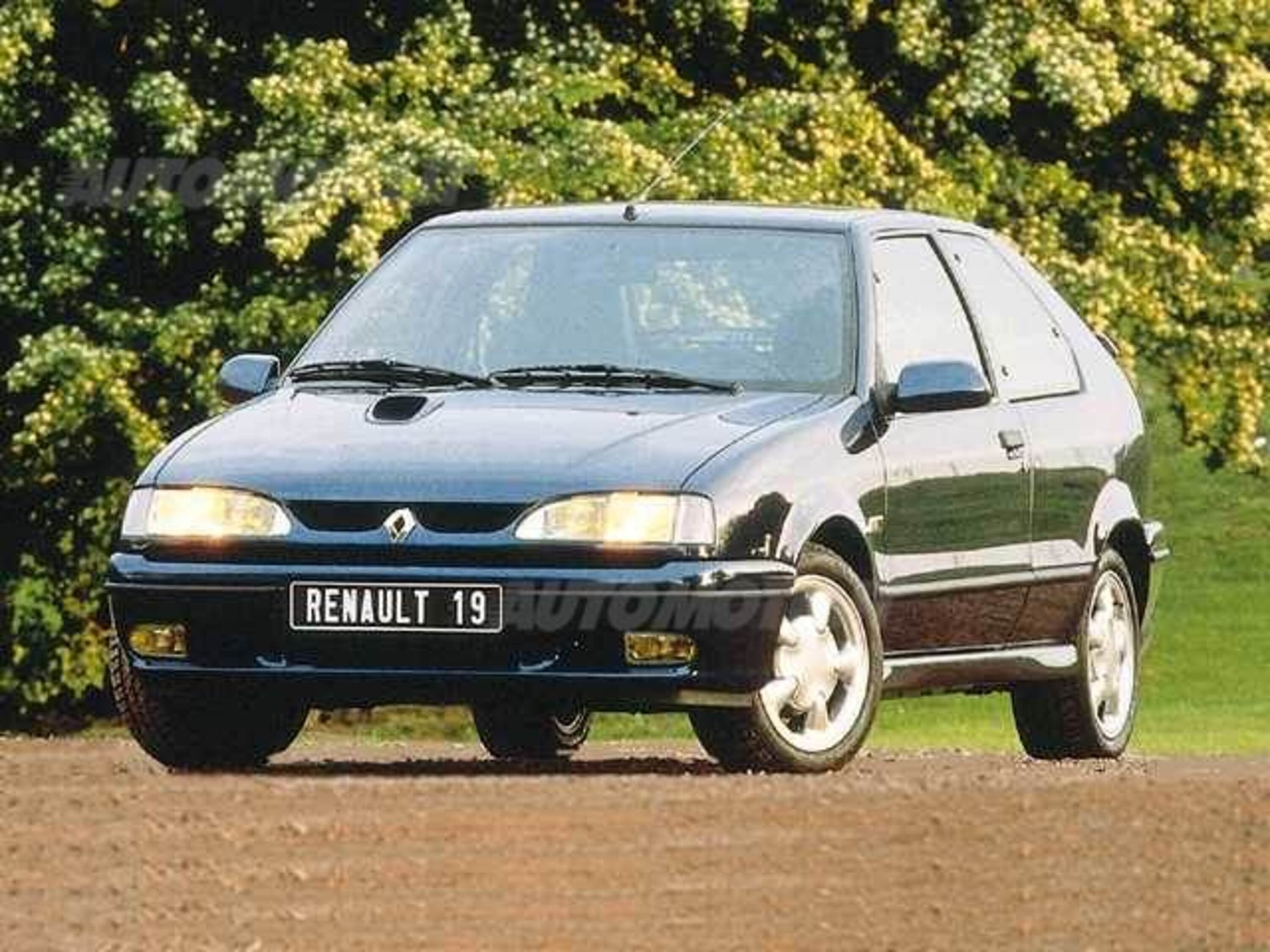 Renault 19 1.8i 16V cat 3 porte Limited