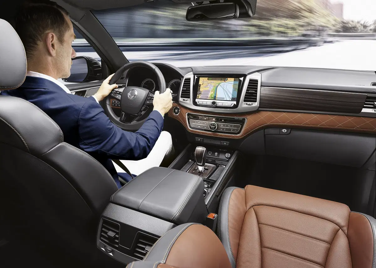 Ssangyong Rexton 2017, nuovo capitolo per il maxi SUV coreano (4)