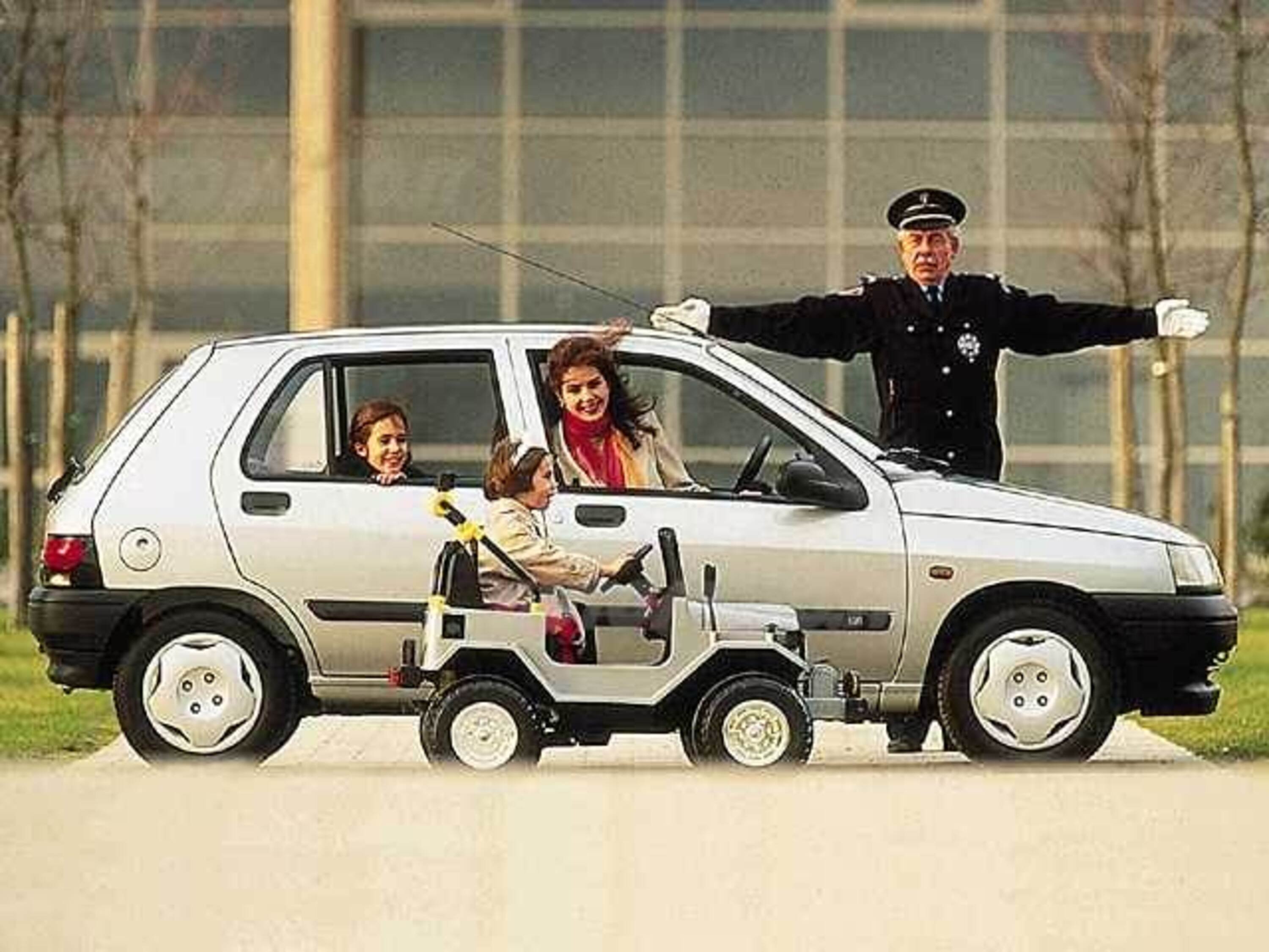 Renault Clio cat 5 porte Bebop