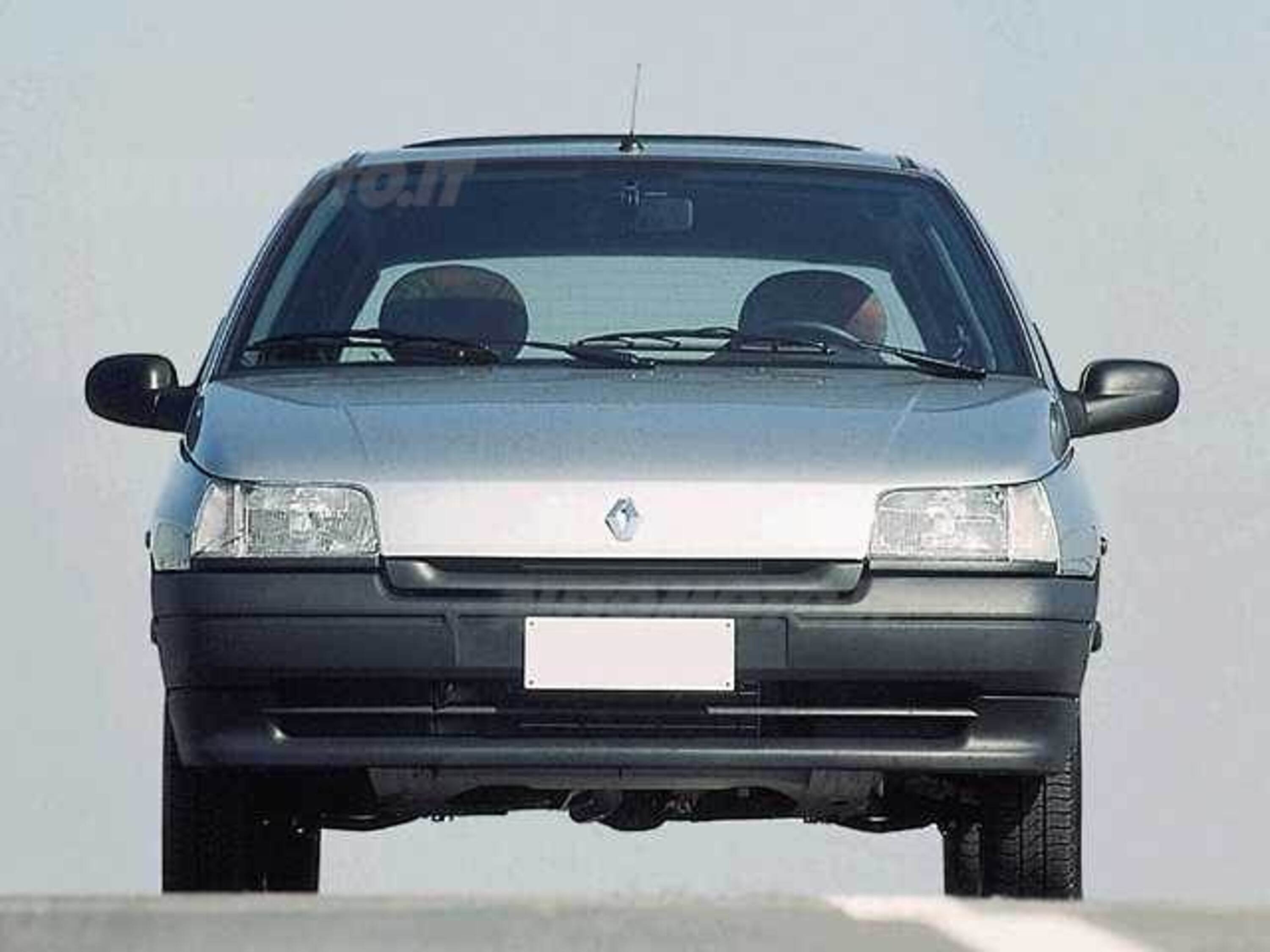 Renault Clio cat 3 porte RL 