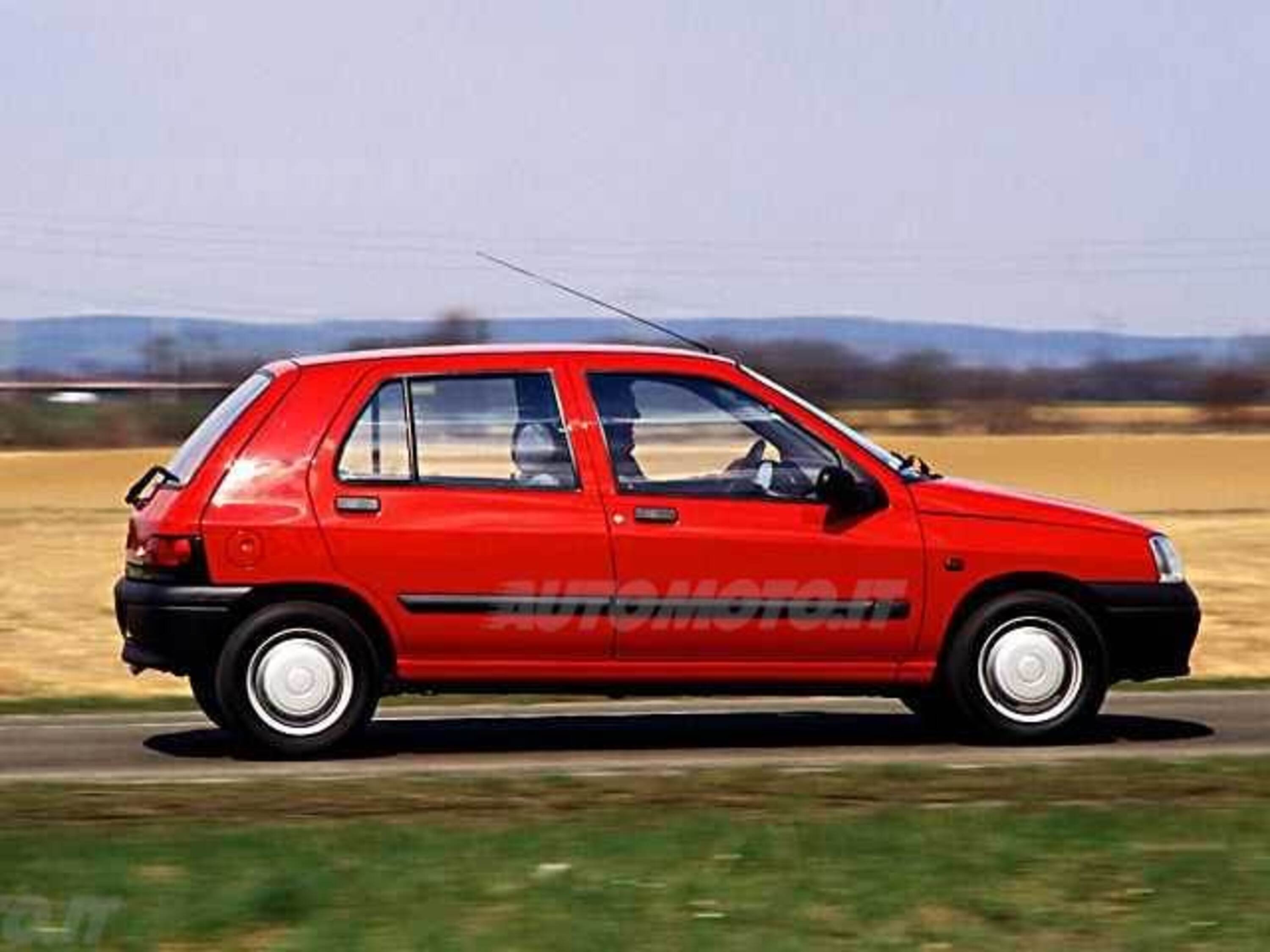 Renault Clio cat 5 porte RN 