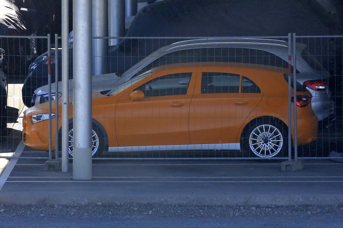 Mercedes Classe A, eccola senza veli  (2)