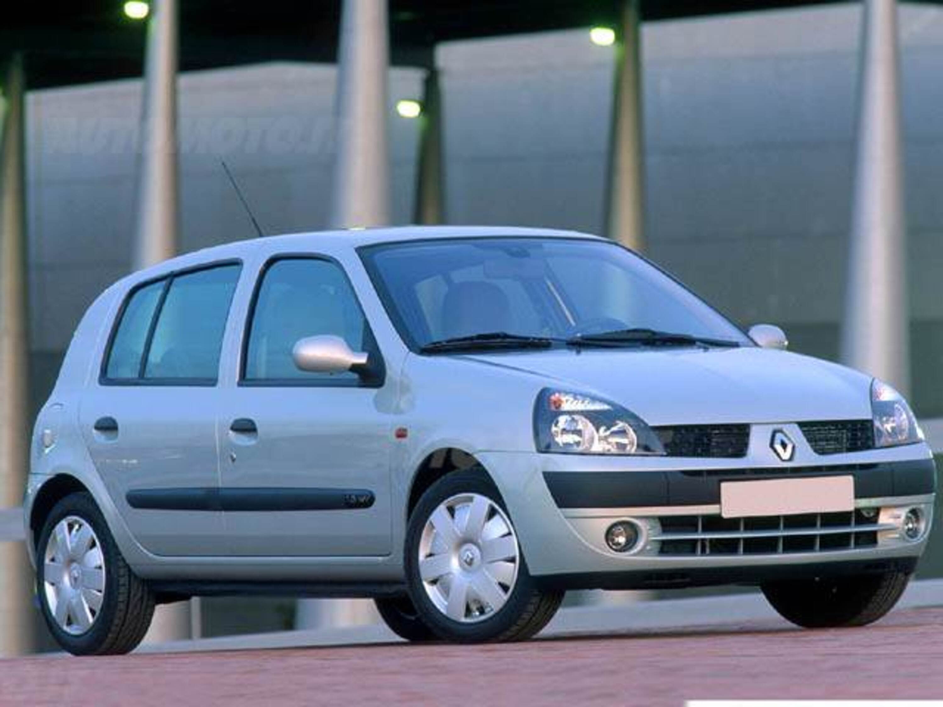 Renault Clio Storia 1.2 16V 5 porte GPL Dynamique