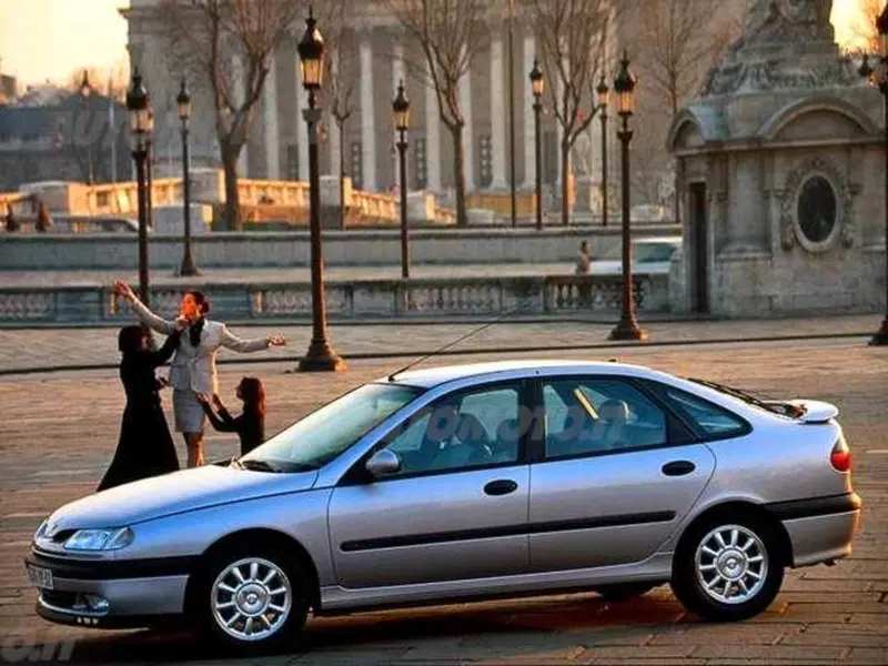 Renault Laguna 2.0i cat Baccara