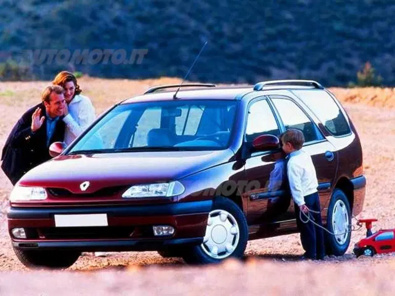 Renault Laguna SporTour 2.2 diesel 12V Station Wagon RT