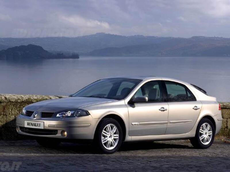 Renault Laguna 1.6 16V Pack Authentique