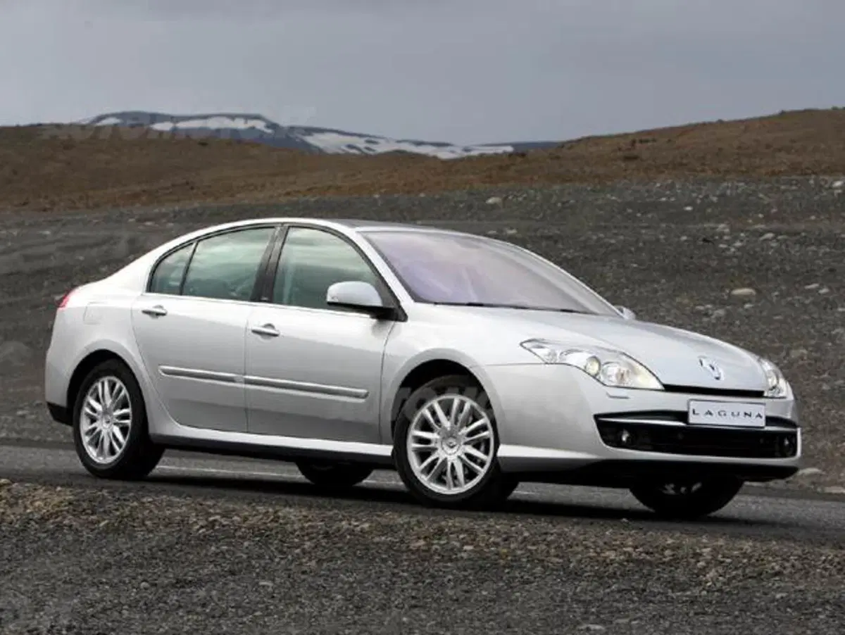 Renault Laguna 2.0 16V Initiale