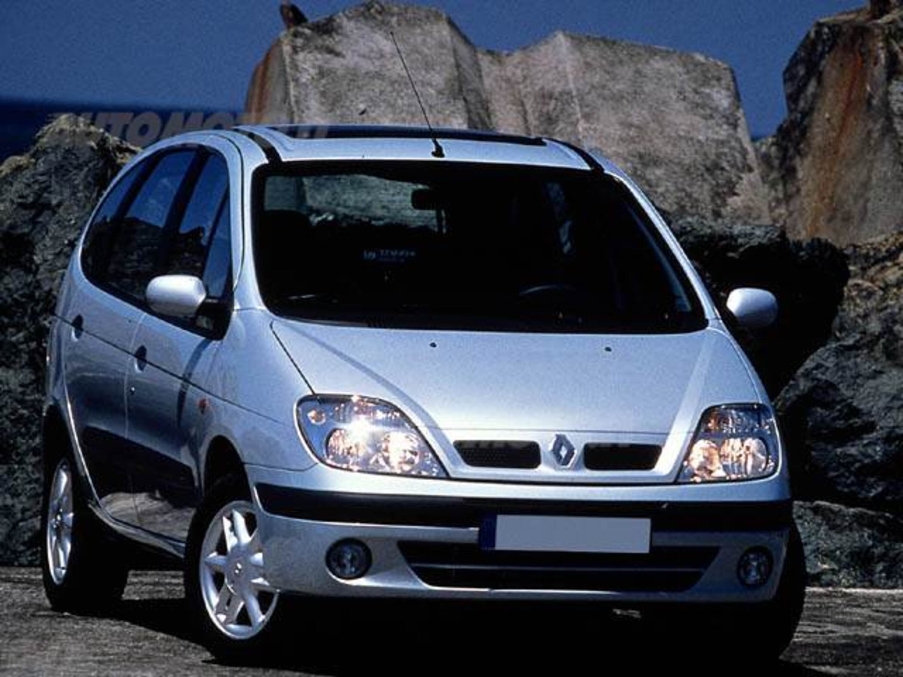Renault Scenic - informazioni tecniche, prezzo, allestimenti