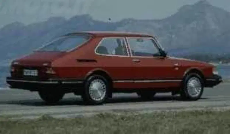 Saab 900 16 3 porte