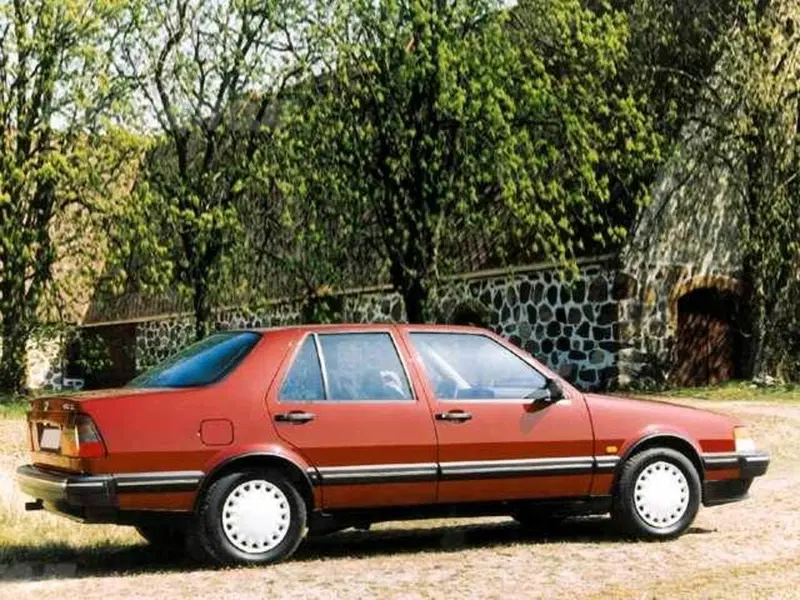 Saab 9000 turbo 16 LPT cat 4 porte CD