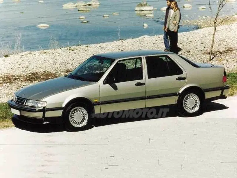 Saab 9000 V6 24V cat 4 porte CD Griffin