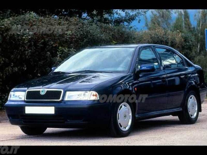 Skoda Octavia 1.6/75 CV cat LX 