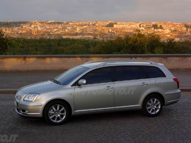 Toyota Avensis Station Wagon 1.8 16V Station Wagon 