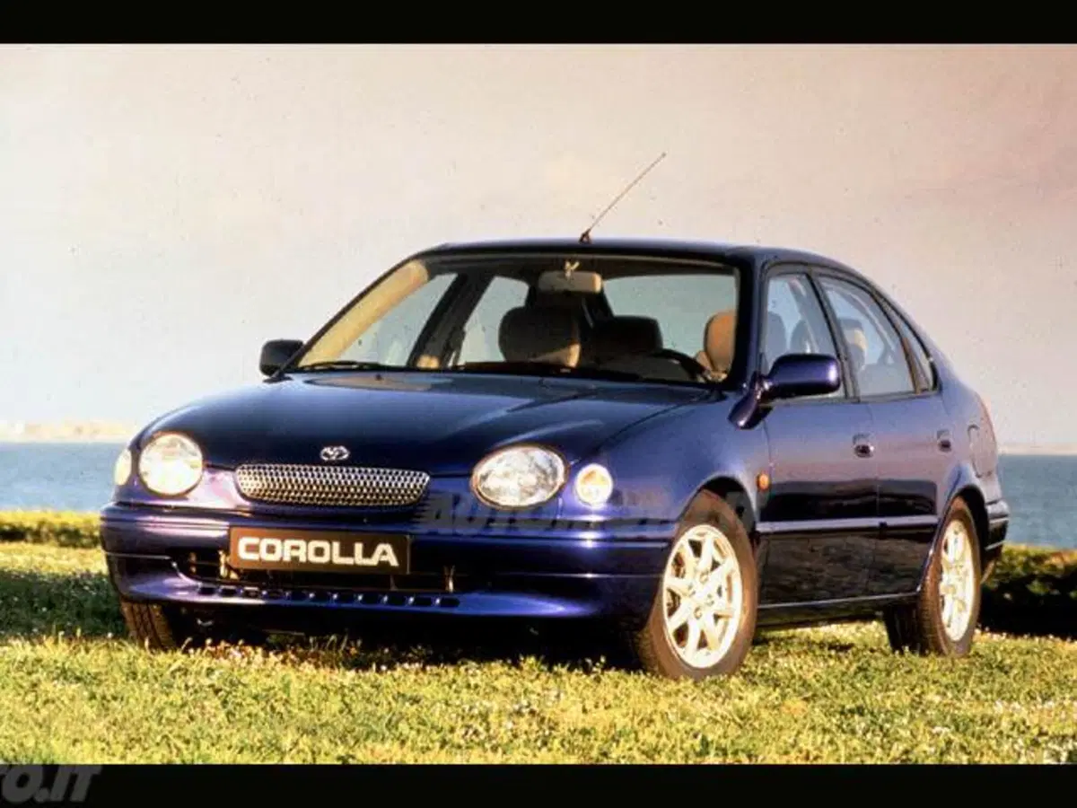Toyota Corolla 1.3i 16V cat 5 porte