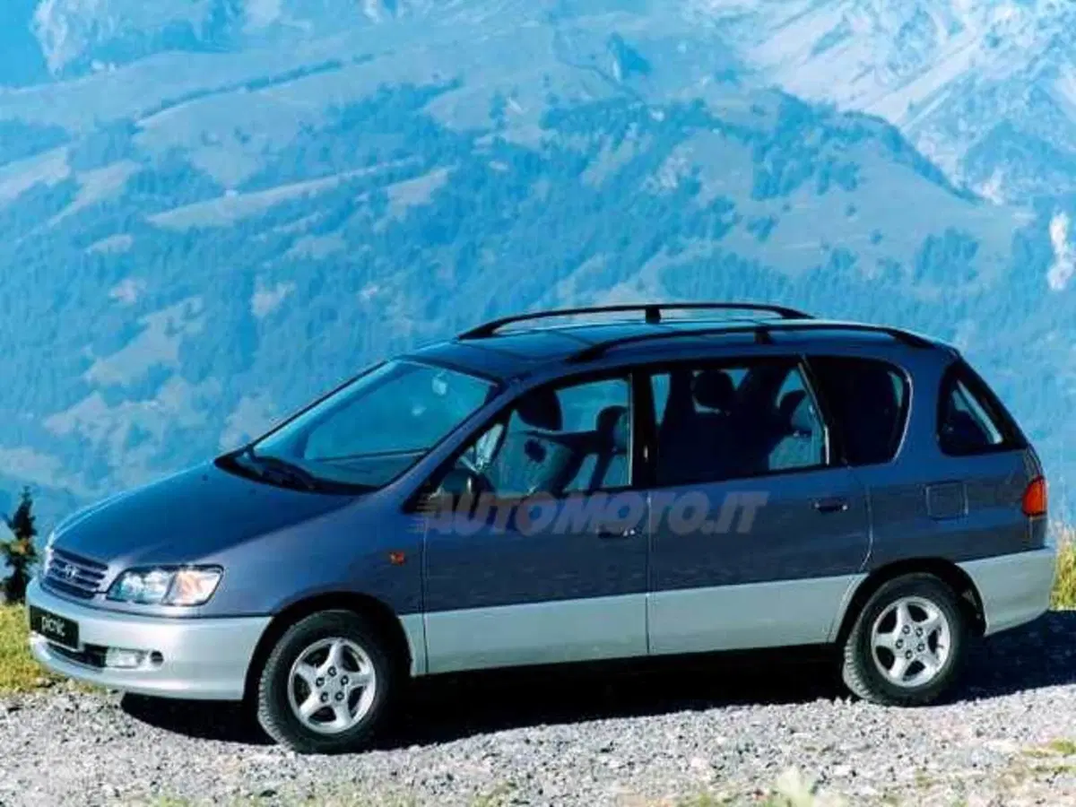 Toyota Picnic 2.0i 16V cat
