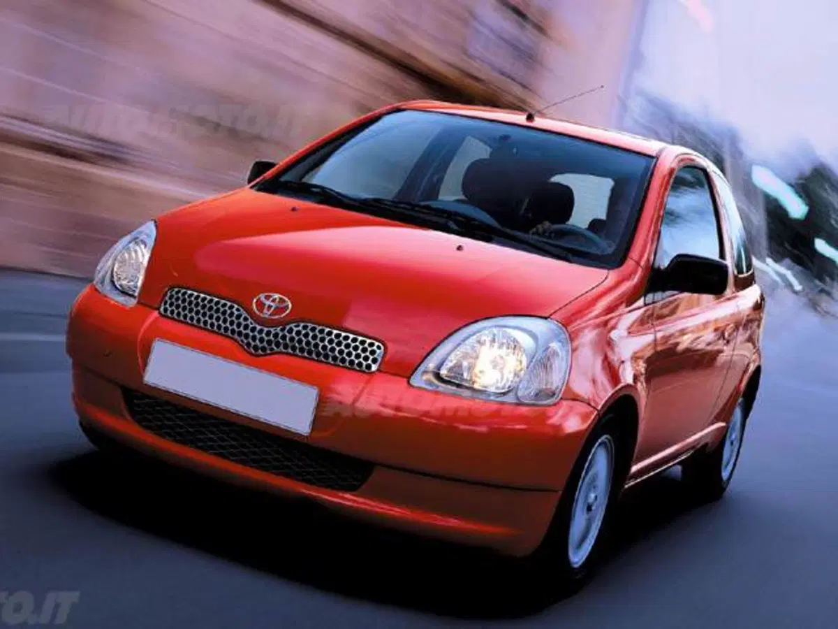 Toyota Yaris 16V cat 3 porte aut. Sol
