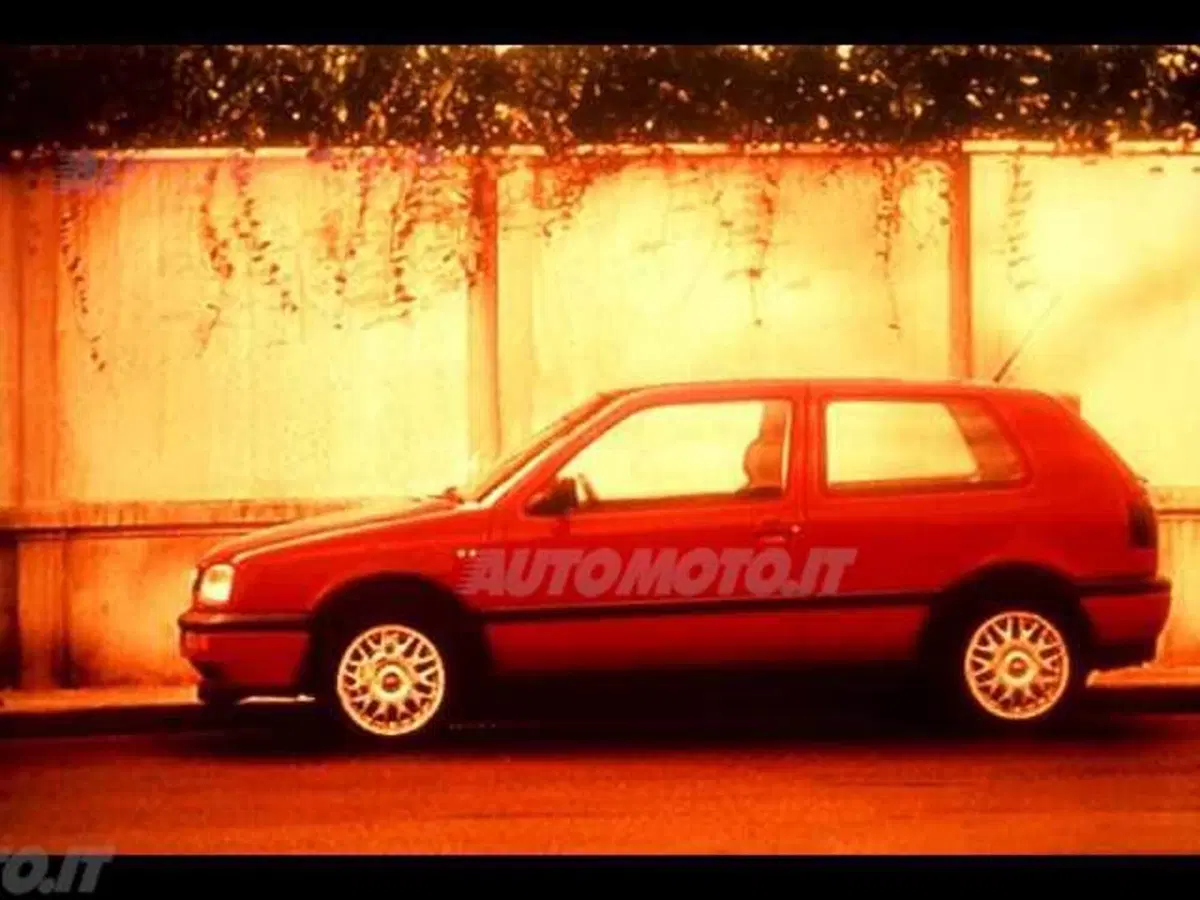 Volkswagen Golf 1.6 cat 3 porte GT Special