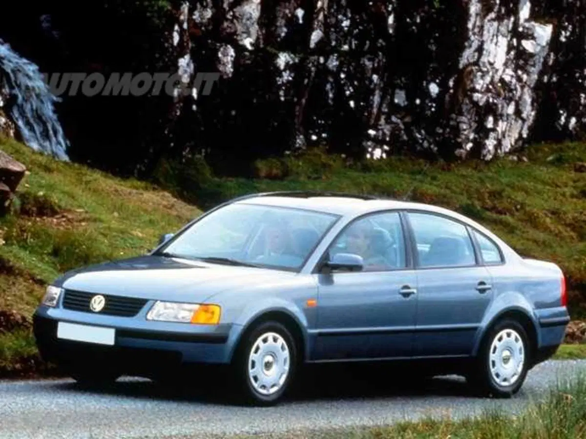 Volkswagen Passat 1.8 20V cat